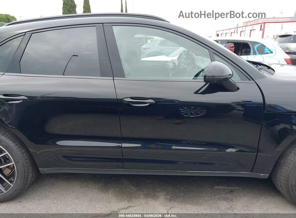 WP1AA2A56SLB04435 2025 PORSCHE MACAN Черный Вид задней части салона