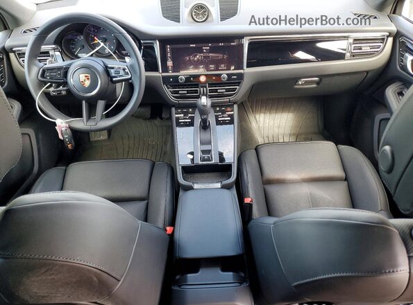 WP1AA2A59TLB00364 2026 PORSCHE MACAN Серый Вид панели приборов