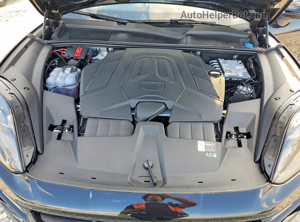 WP1AA2AY2SDA06765 2025 PORSCHE CAYENNE Черный Вид подкапотного пространства