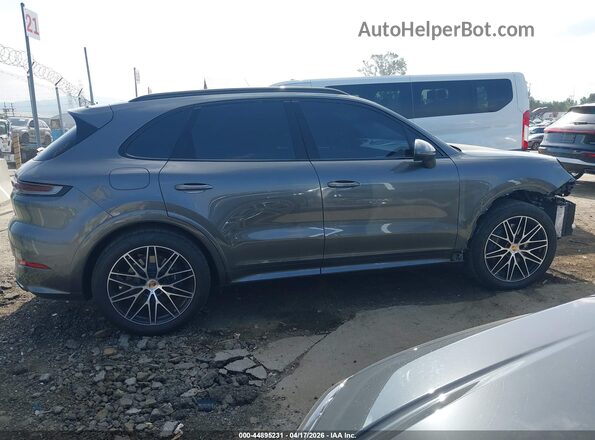 WP1AA2AY3SDA02644 2025 PORSCHE CAYENNE Gray Widok wnętrza 360 stopni