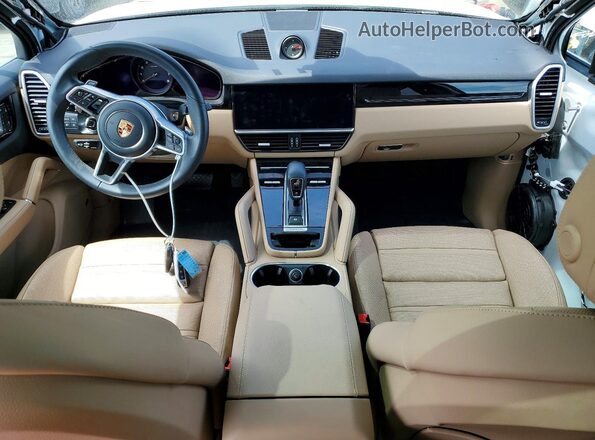 WP1AA2AY4PDA10498 2023 PORSCHE CAYENNE White წინა პანელის ხედი