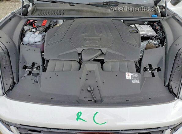 WP1AA2AY7SDA03733 2025 PORSCHE CAYENNE White Widok komory silnika