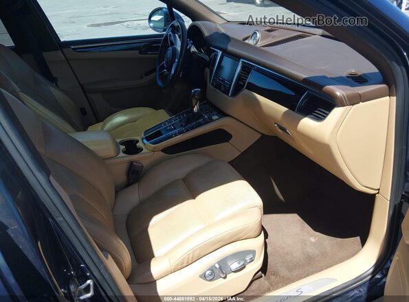 WP1AB2A50GLB55563 2016 PORSCHE MACAN Dark Blue Вид салона спереди
