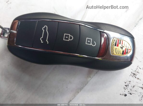 WP1AB2A51LLB35199 2020 PORSCHE MACAN Silver Widok deski rozdzielczej