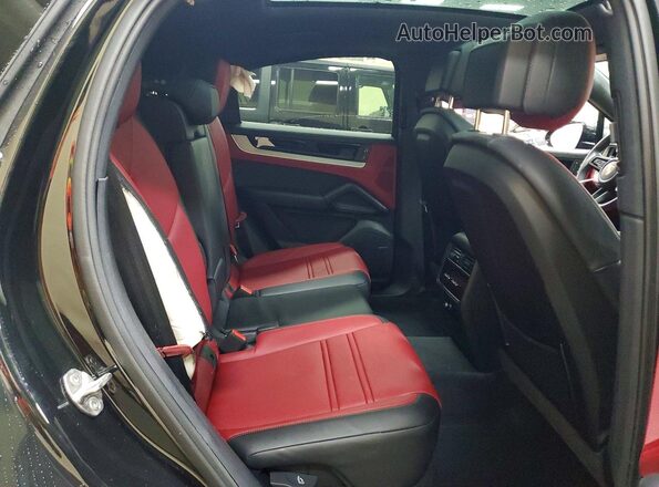 WP1BA2AY5SDA29817 2025 PORSCHE CAYENNE Черный Вид задней части салона