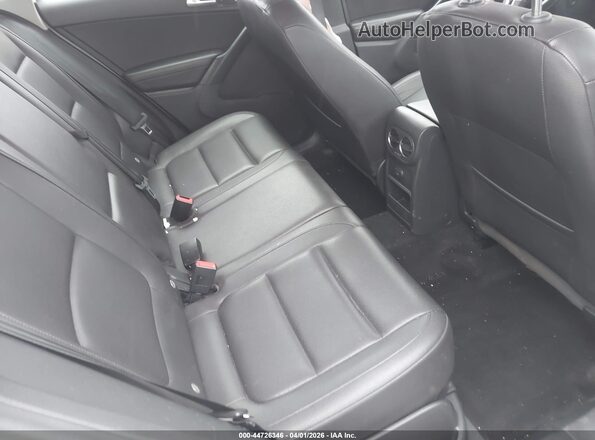 WVGAV7AX2HK000846 2017 VOLKSWAGEN TIGUAN White Vista de la etiqueta del VIN
