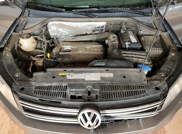 WVGAV7AX2JK002019 2018 VOLKSWAGEN TIGUAN Серый Вид подкапотного пространства