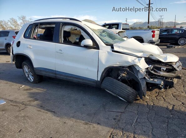 WVGAV7AX2JK002053 2018 VOLKSWAGEN TIGUAN Белый Передняя правая четверть