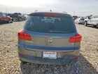 2016 Volkswagen Tiguan S Серый vin: WVGAV7AXXGW514144