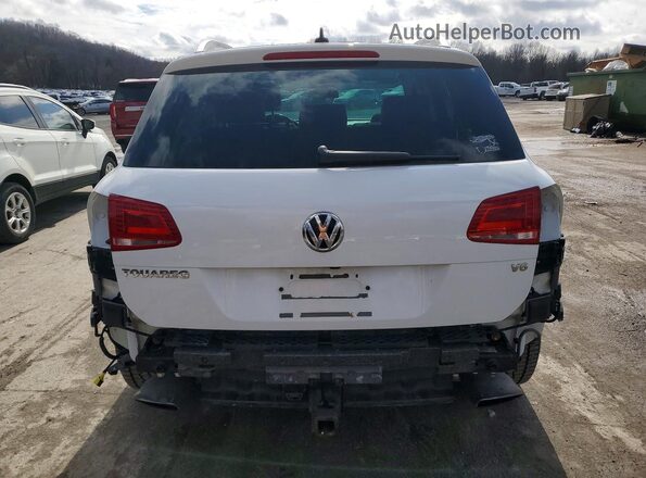 WVGEF9BP3GD012760 2016 VOLKSWAGEN TOUAREG Белый Вид сзади