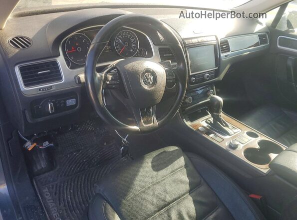 WVGEP9BP5GD005757 2016 VOLKSWAGEN TOUAREG Серый Вид панели приборов