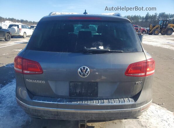 WVGEP9BP5GD005757 2016 VOLKSWAGEN TOUAREG Серый Вид сзади