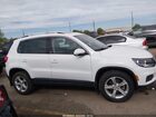 2017 Volkswagen Tiguan 2.0t Wolfsburg Edition White vin: WVGSV7AX2HK012287