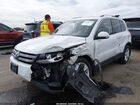2017 Volkswagen Tiguan 2.0t Wolfsburg Edition White vin: WVGSV7AX2HK012287
