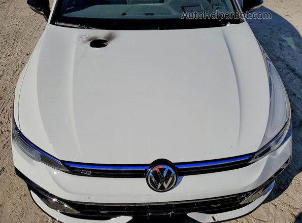 WVWEB7CD0SW215028 2025 VOLKSWAGEN GOLF White Vista interior trasera