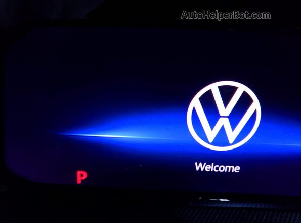 WVWEB7CD1SW216768 2025 VOLKSWAGEN GOLF White ხელსაწყოთა პანელის ხედი