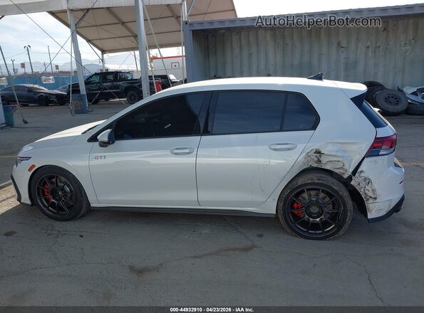 WVWLA7CD6SW258539 2025 VOLKSWAGEN GOLF White სალონის 360-გრადუსიანი ხედი