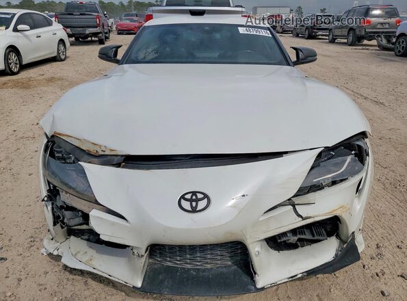WZ1DB0C07MW042001 2021 TOYOTA GR White Widok z przodu