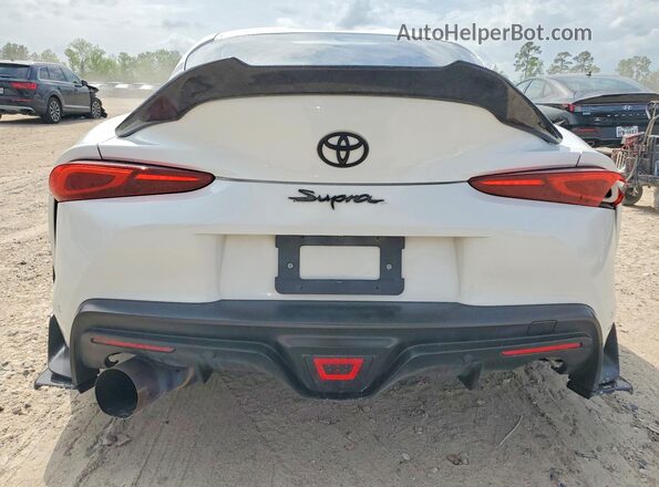 WZ1DB0C07MW042001 2021 TOYOTA GR White Widok z tyłu