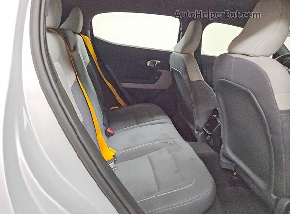 YSMET3KA7PL127846 2023 POLESTAR 2 Silver უკანა სავარძლების ხედი