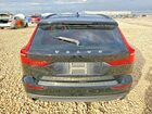 2021 Volvo V60 T5 Momentum Black vin: YV1102EK2M2430224