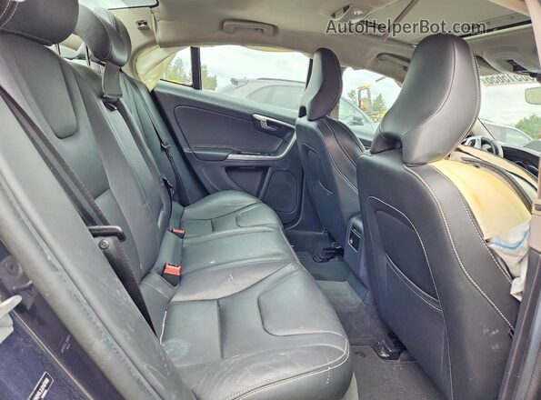 YV140MTL2J2467886 2018 VOLVO S60 Charcoal Widok tylnych siedzeń