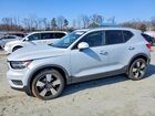 2020 Volvo Xc40 T5 Momentum Белый vin: YV4162UK8L2237576