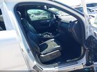2019 Volvo Xc40 T5 R-design White vin: YV4162UMXK2142646