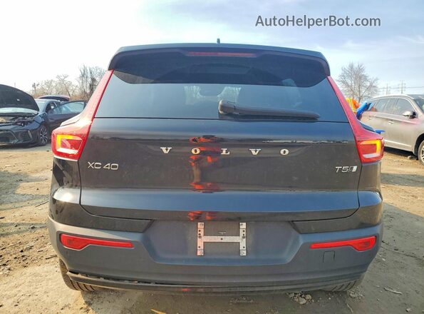 YV4162UMXM2431108 2021 VOLVO XC40 Black Widok z tyłu