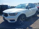 2019 Volvo Xc40 T5 Momentum/t5 R-design White vin: YV4162XZ0K2013676