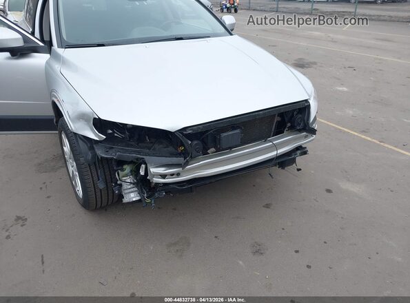 YV440MBM5G1239487 2016 VOLVO XC70 Silver Widok z przodu