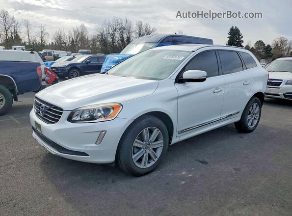 YV440MRUXH2156350 2017 VOLVO XC60 Белый Передняя левая четверть