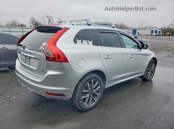 YV449MRR3H2000748 2017 VOLVO XC60 Silver Tył prawy