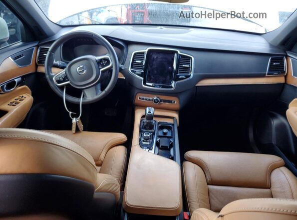 YV4A22PL2H1105782 2017 VOLVO XC90 White Widok deski rozdzielczej