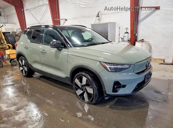 YV4ER3XM8R2233774 2024 VOLVO XC40 Green Przód prawy