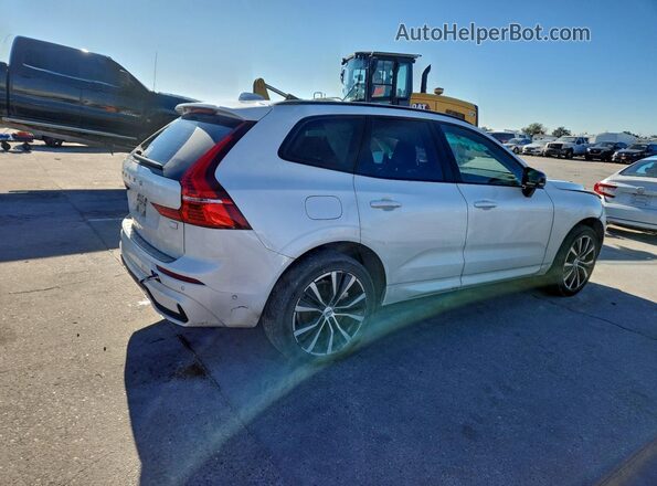 YV4H60DX9P1216780 2023 VOLVO XC60 White Trasero derecho