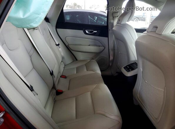 YV4L12RF1P1346072 2023 VOLVO XC60 Красный Вид задней части салона