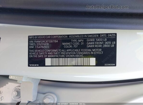 YV4M12RC8T1287784 2026 VOLVO XC60 Белый Вид подкапотного пространства