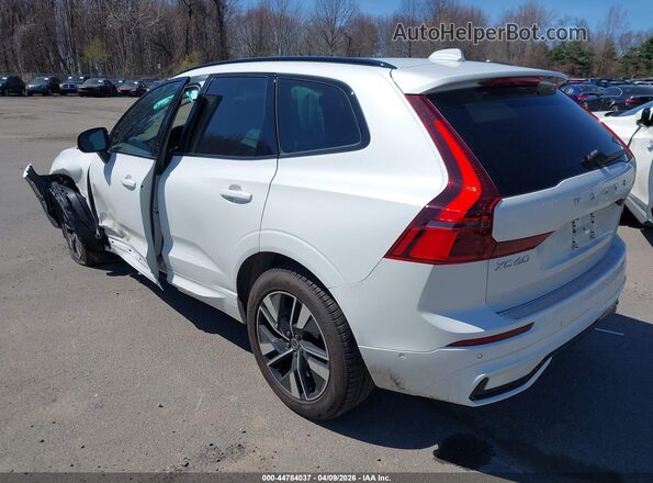 YV4M12RC8T1287784 2026 VOLVO XC60 Белый Задняя левая четверть