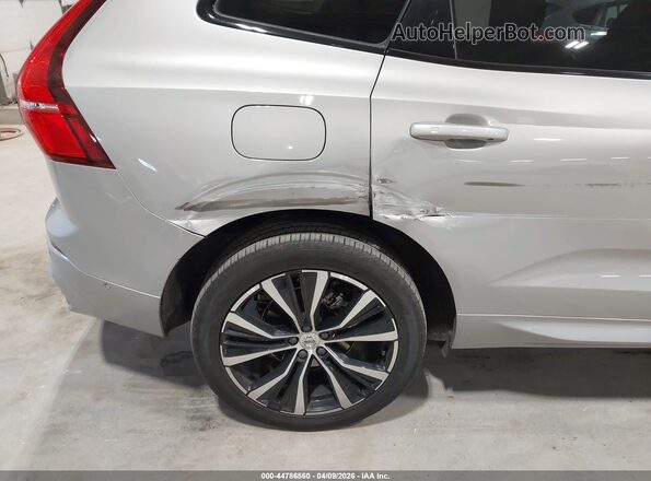 YV4M12RC9S1007661 2025 VOLVO XC60 Серебряный Вид спереди