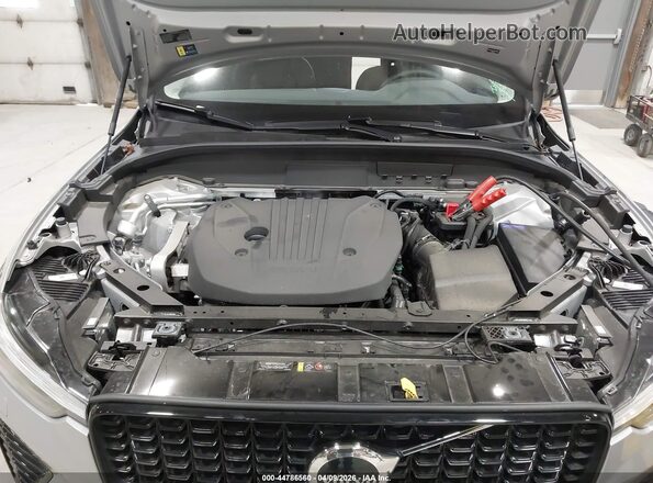 YV4M12RC9S1007661 2025 VOLVO XC60 Серебряный Вид сзади