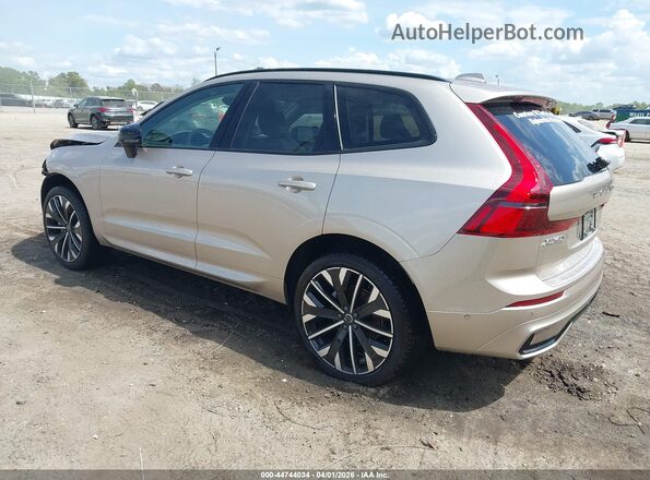 YV4M12RM4T1361758 2026 VOLVO XC60 Champagne Trasero izquierdo