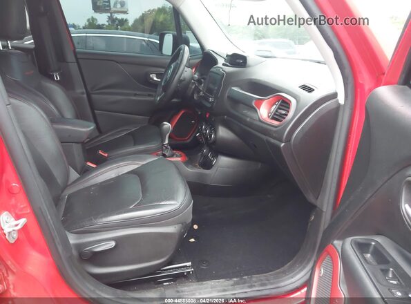 ZACCJBCT2GPD50536 2016 JEEP RENEGADE Красный Вид салона спереди