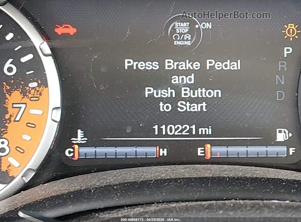 ZACCJBDB6JPH85587 2018 JEEP RENEGADE Белый 