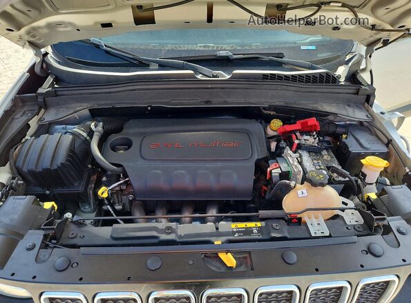 ZACNJABB1LPL20947 2020 JEEP RENEGADE Silver Շարժիչի բաժամունքի տեսք