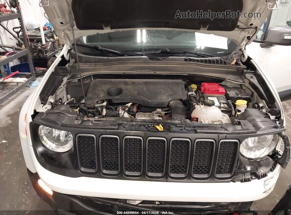 ZACNJBC17LPL02772 2020 JEEP RENEGADE Белый Вид сзади
