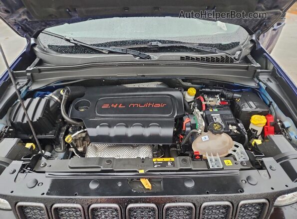 ZACNJCBB8MPM66565 2021 JEEP RENEGADE Blue Engine compartment view