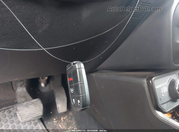 ZACNJDB17NPN63237 2022 JEEP RENEGADE White Widok deski rozdzielczej