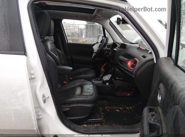 ZACNJDC17PPP21089 2023 JEEP RENEGADE White Front interior view