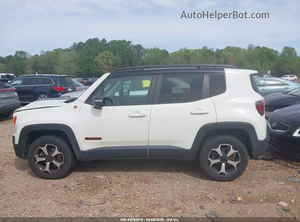 ZACNJDC18MPM30550 2021 JEEP RENEGADE White 360 interior view